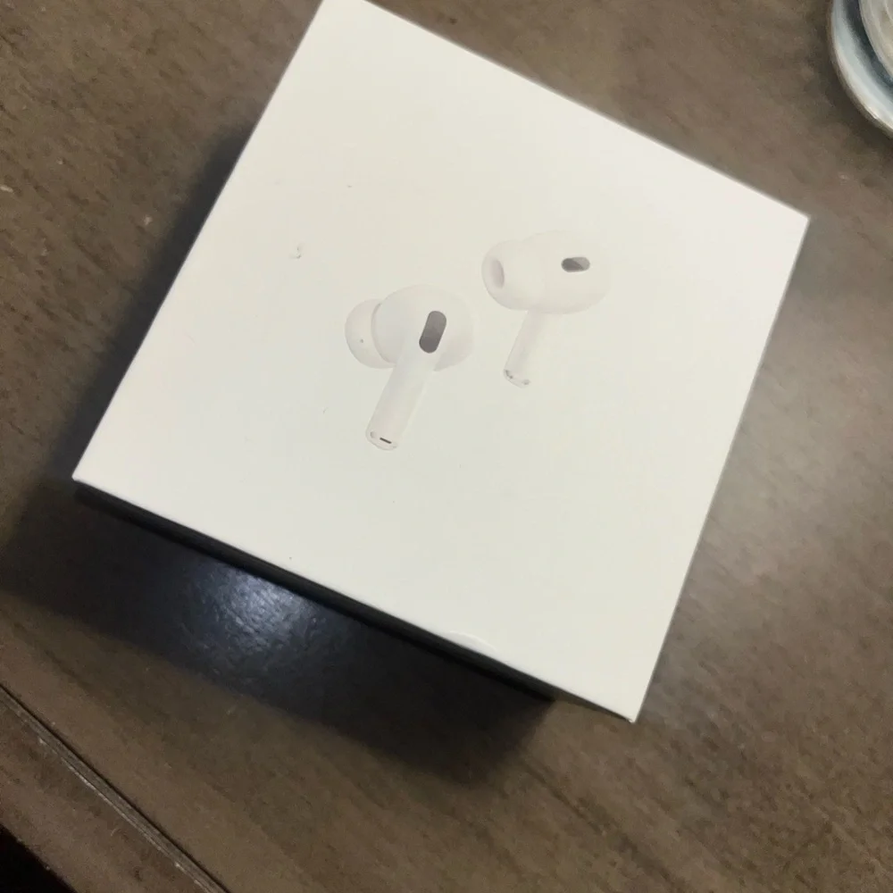 Apple White Wireless Earbuds